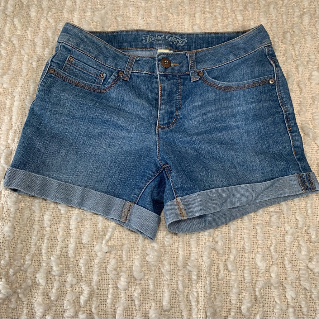 Faded Glory Womens Size 6 Jean Shorts Blue Cuff